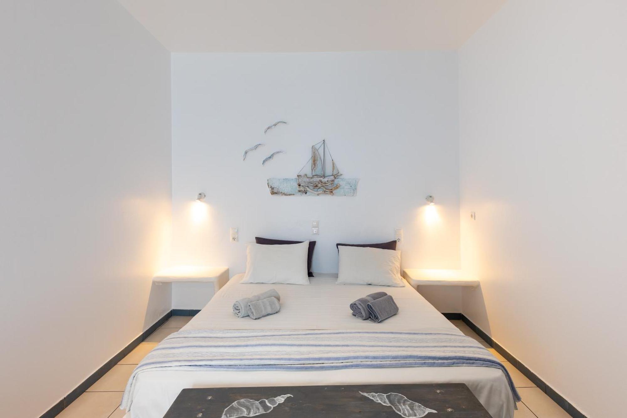 Madaky Hotel Náoussa Extérieur photo
