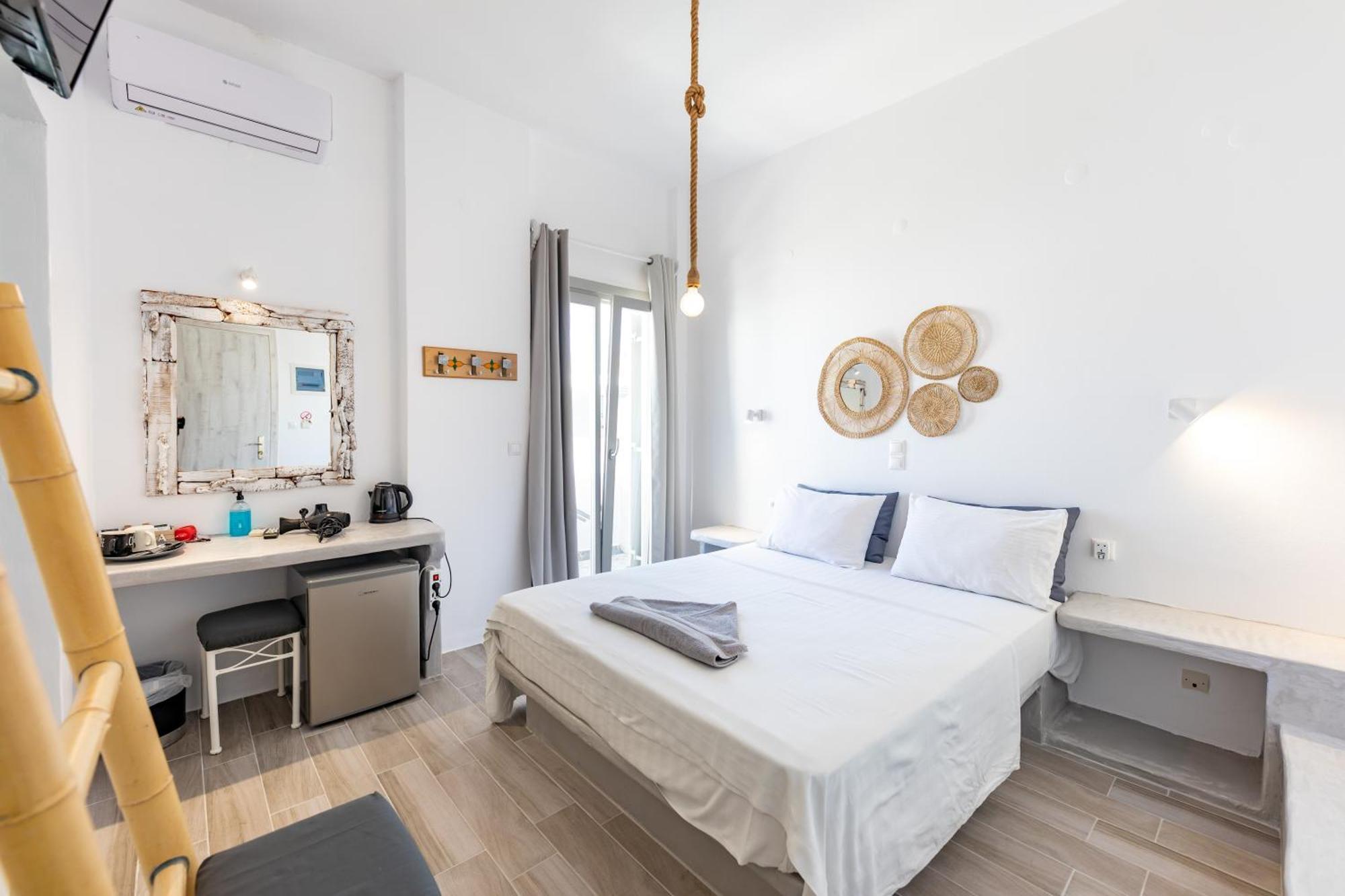Madaky Hotel Náoussa Extérieur photo