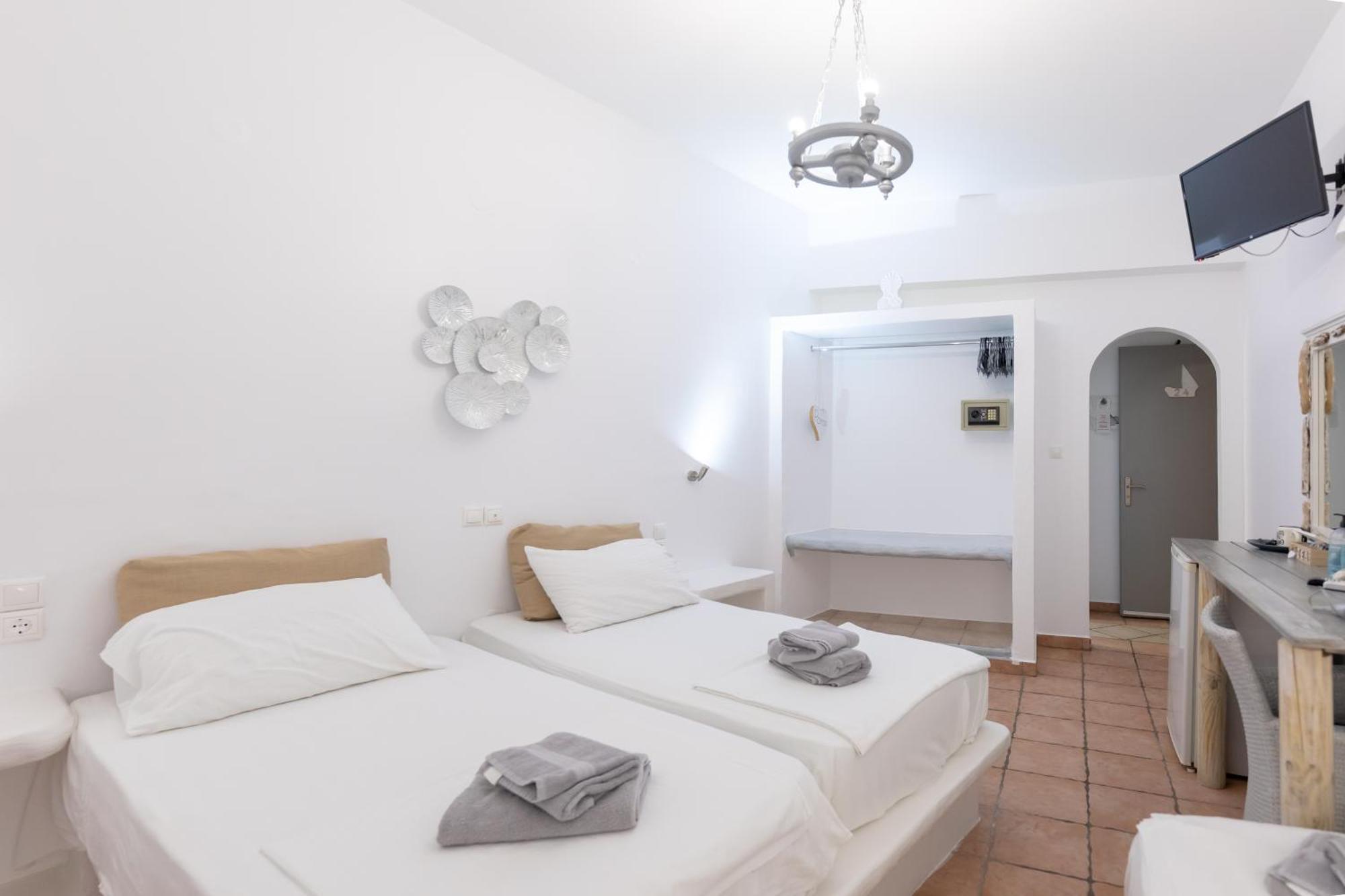 Madaky Hotel Náoussa Extérieur photo