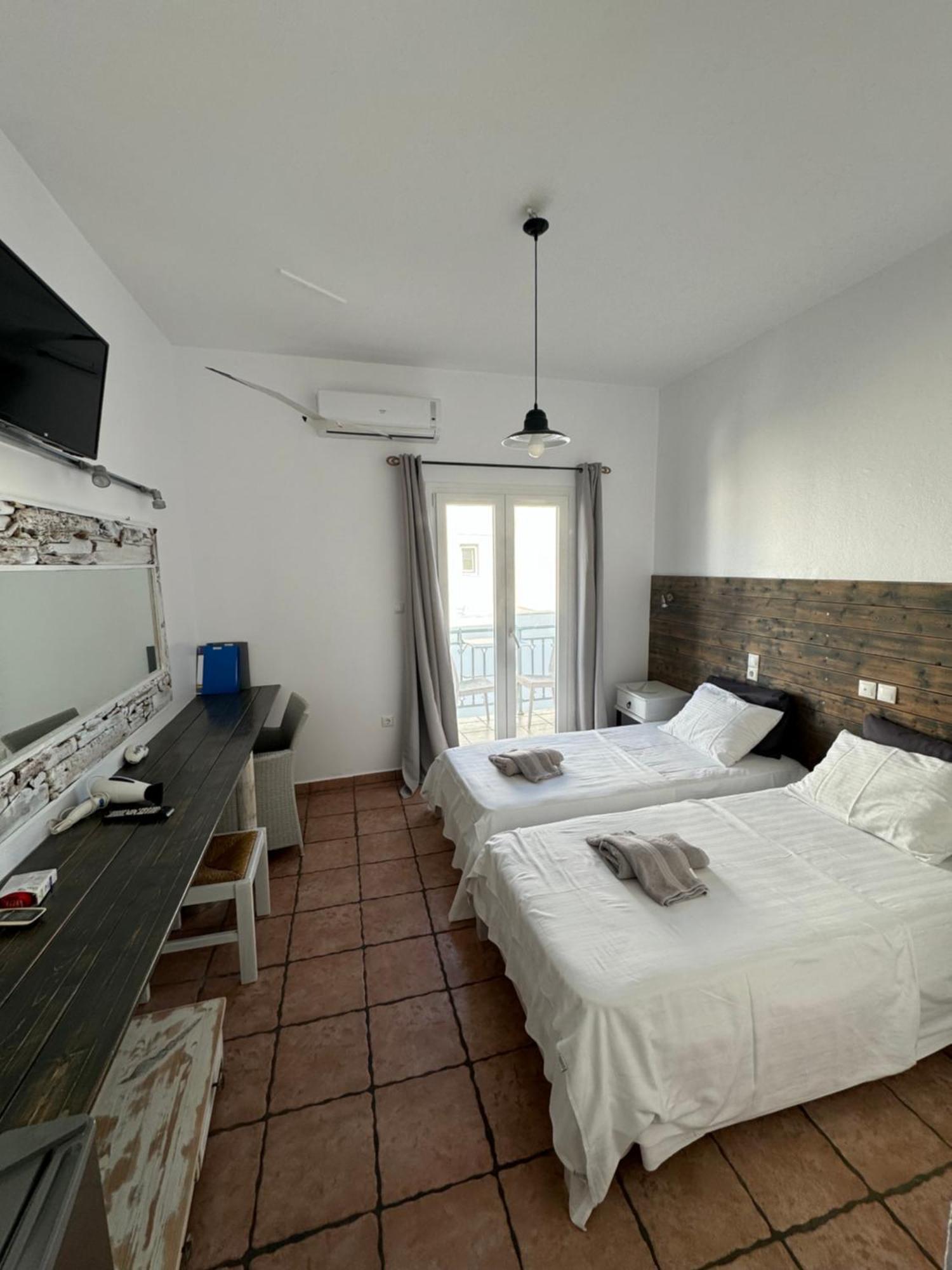 Madaky Hotel Náoussa Extérieur photo