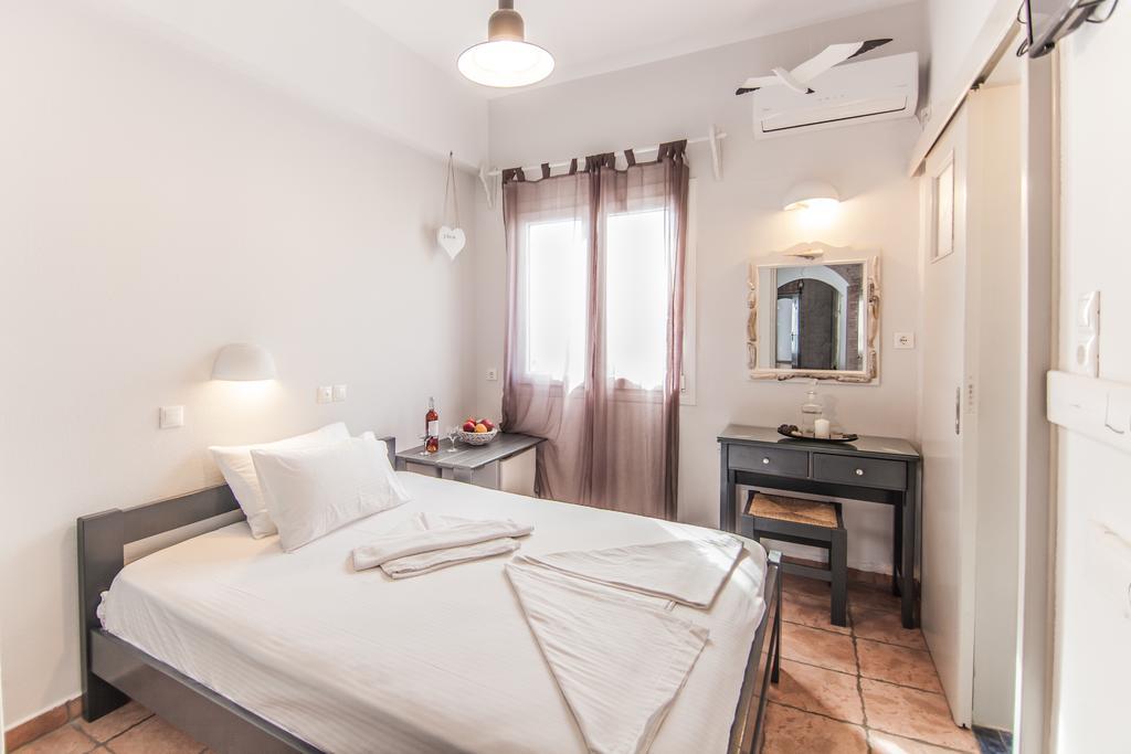 Madaky Hotel Náoussa Extérieur photo