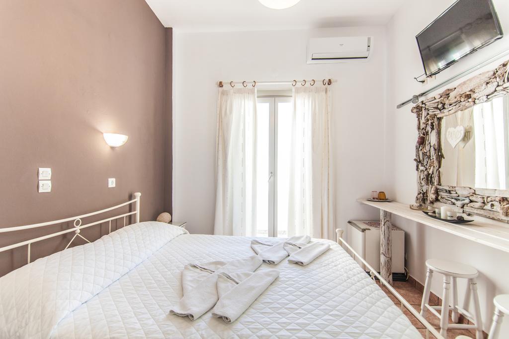 Madaky Hotel Náoussa Extérieur photo
